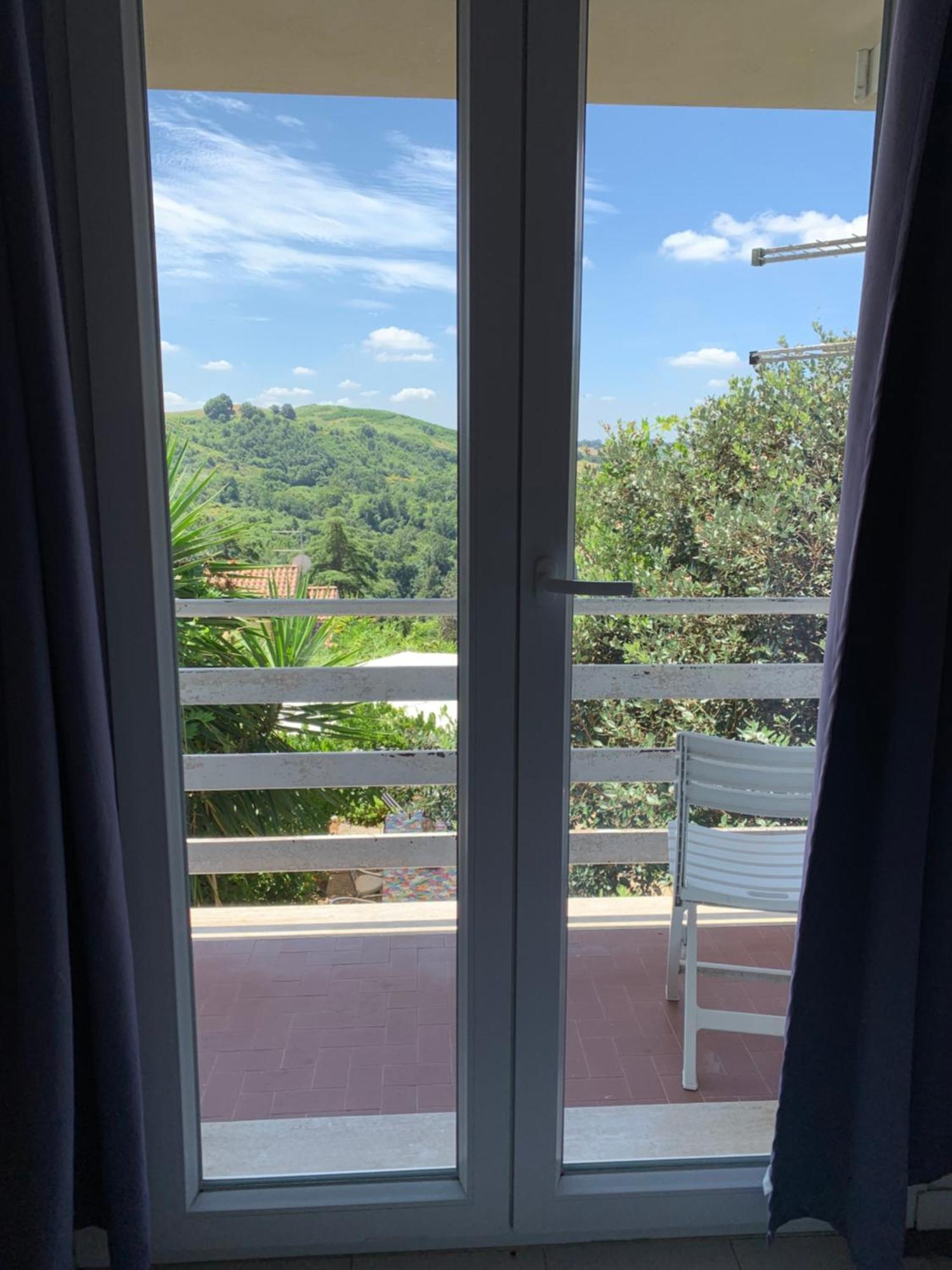 Il Cenacolo Di Sissi Apartment กัมปาญญาโน ดิ โรมา ภายนอก รูปภาพ